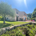 Nice Vinaigrier, Villa provençale avec piscine et vue mer panoramique au calme absolu.