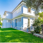 En exclusivité, Villa avec piscine proche de la mer à Menton