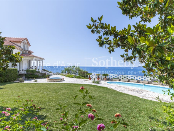 Superb property of 2 waterfront houses in Cap d’Ail – Huge potential to be seized