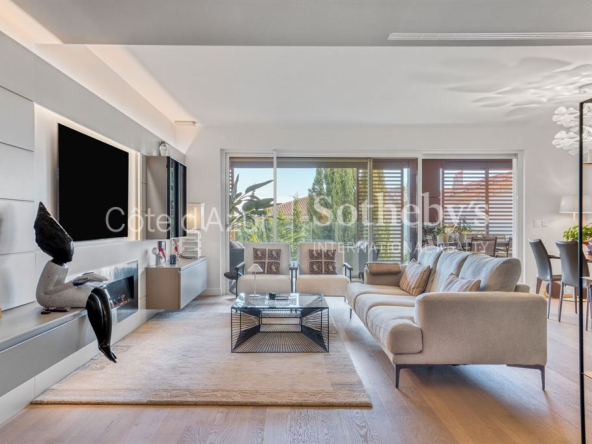 Luxury 3 room apartment for sale in Saint-Jean-Cap-Ferrat with sea view