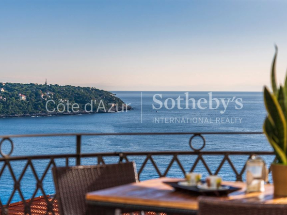 Roquebrune Cap Martin, duplex d’exception avec deux terrasses, vue mer panoramique