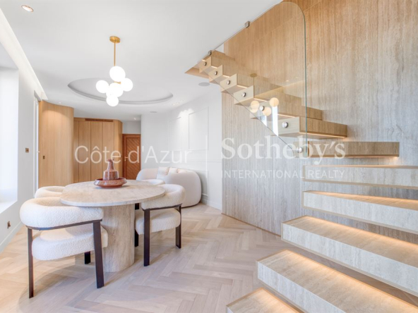 Roquebrune Cap Martin: Townhouse with sea view