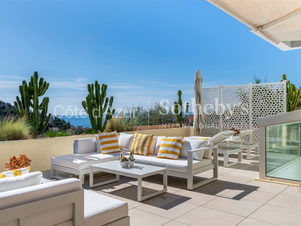 For sale Villefranche sur Mer - T5 duplex 135m² + 100m² of terraces - Sea view + 2 parking lots