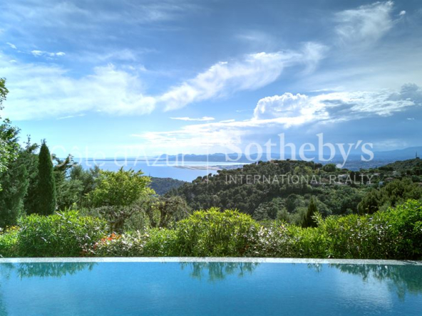 Exceptional contemporary villa – Living between Sea and Nature in Villefranche sur Mer