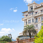 Menton, 3 -room apartment of 118 m² in the Riviera Palace, Historic Monument