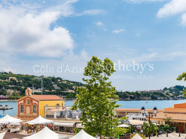 Appartement rénové de 3 pièces avec vue mer à Villefranche-sur-Mer