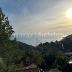 Terrain à vendre 1101m² avec permis de construire purgé à Eze