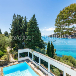 Villa straight line: splendid art deco villa with sea view for sale in Saint-Jean-Cap-Ferrat
