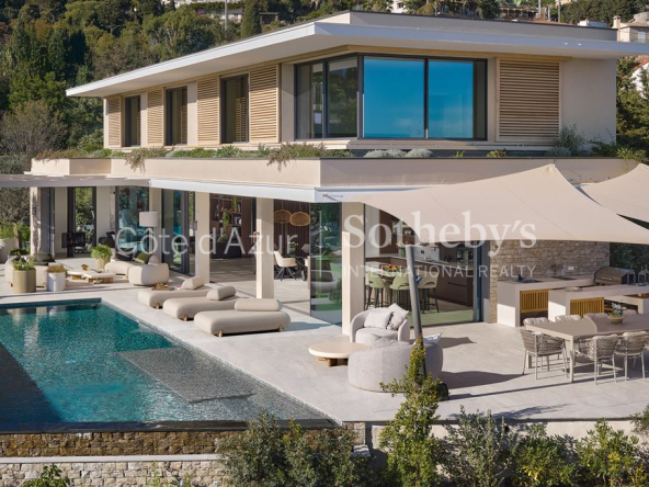 Villa de prestige de 500 m² avec vue panoramique jusqu’à la mer – Golfe Juan
