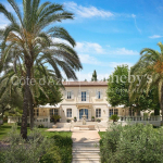 Exclusive – a few steps from the village of Mougins – Property with sea view.