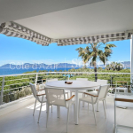 Cannes Croisette – high floor – superb 4-bedroom apartment with sea view.