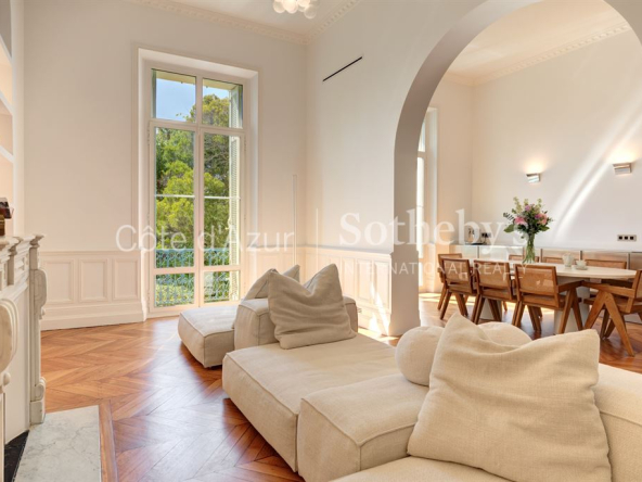 Exclusivity: Luxury Apartment in the Historic Alexandre III District in Cannes