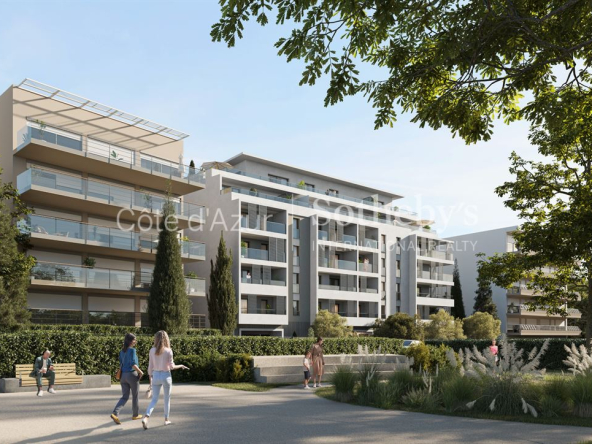 Luxury apartment: 3 rooms on the top floor with sea view