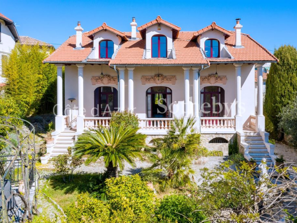 Small Juas - Charming Villa Belle Epoque with swimming pool.