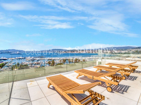 Cannes Croisette : Penthouse d’exception avec vue mer panoramique