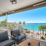 Cannes Croisette, magnifique vue mer : appartement 3 Pièces parfait état.