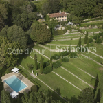 Bastide de luxe à vendre à Auribeau-sur-Siagne : 508 m², parc de 4 hectares, vue panoramique