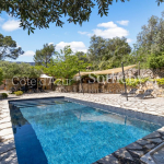 Charmante villa provençale à Seillans avec piscine et vue panoramique
