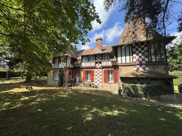 Anglo-Norman manor house with tennis court