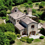Le charme de l?ancien, la perfection de la rénovation et les vues que le Périgord peut offrir