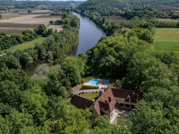 Grande demeure périgourdine avec vue sur la Dordogne