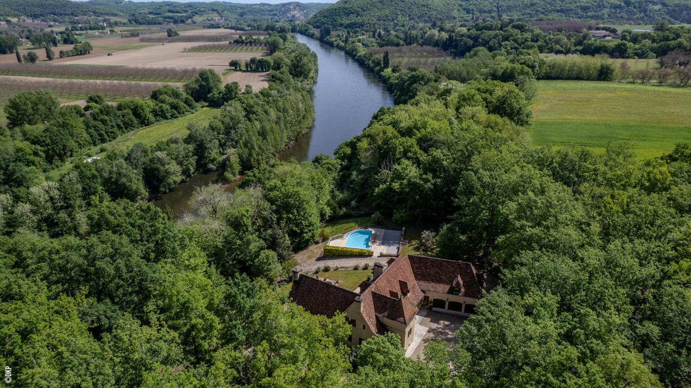 Grande demeure périgourdine avec vue sur la Dordogne