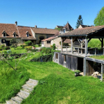 Propriété de caractère avec 2 gîtes, piscine et vue panoramique ? Les Eyzies