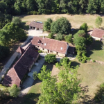 Old Périgord farm with gîte, isolated by woods on 15 hectares