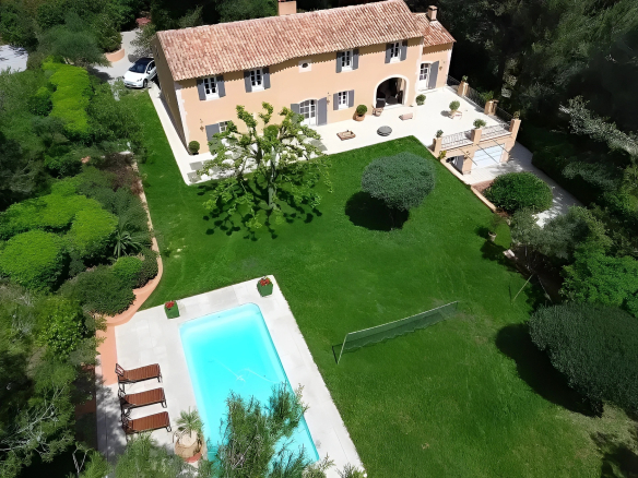 MAISON / BASTIDE SECTEUR EOURES – AUBAGNE – 362 m2 habitable