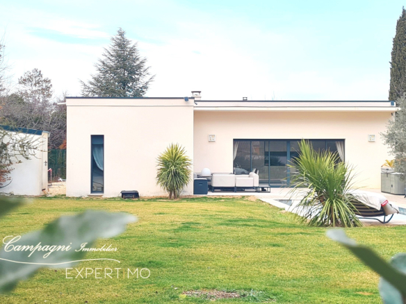 VILLA CONTEMPORAINE T5 Secteur résidentiel recherché