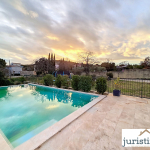 MAISON FAMILIALE DE 5 CHAMBRES AVEC PISCINE  SUR LA COLLINE