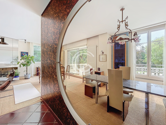 VILLA CLASSEE REMARQUABLE, SON PARC & SA DEPENDANCE