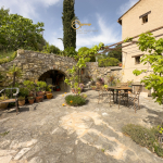 Propriété de charme avec vue   2,3 hectares de terrain   App