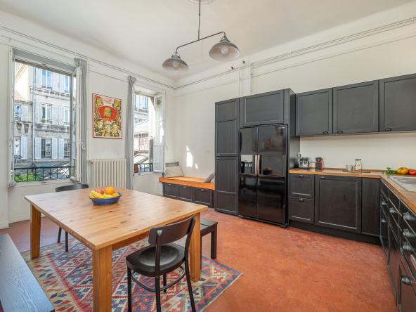 LONGCHAMP – GRAND APPARTEMENT BOURGEOIS