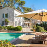 Magnifique Bastide avec grand terrain et piscine dans quarti