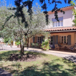 VILLA with high-quality amenities, a stone&#39;s throw from the center of Mazan