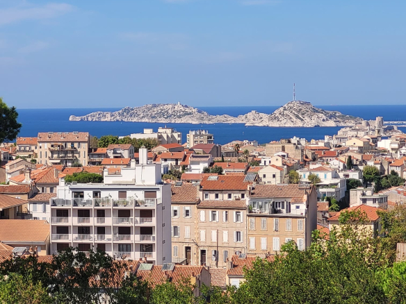 SECTEUR PRIVILEGIE 7ème BELLE MAISON DE MAITRE T4 + T2 grand