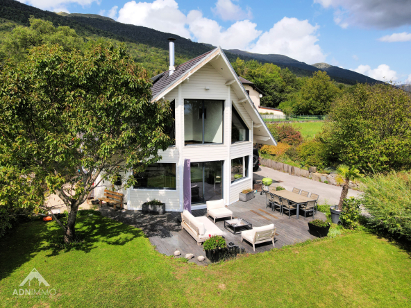 6-room house 230 m2