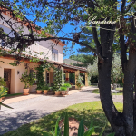 VILLA superbement rénovée, Mazan centre village