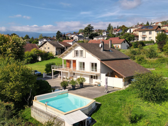 6-room house 240 m2