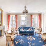 Elegant Haussmannian apartment with balcony overlooking Paris