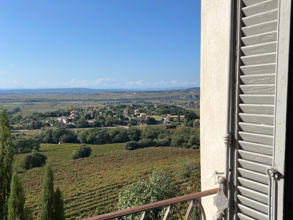 Perle rare au coeur de Séguret : entre sérénité et vue panora