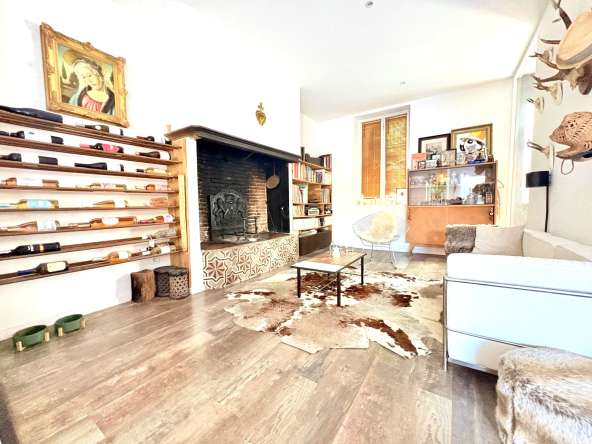 Mas de 5pièces avec piscine et garage