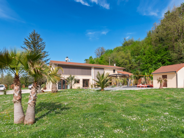 Bastide of great standing: a luxury and comfort case,