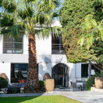 Very beautiful family house 219m2, swimming pool and superb garden