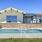 En exclusivité, maison contemporaine avec vue sur les montag