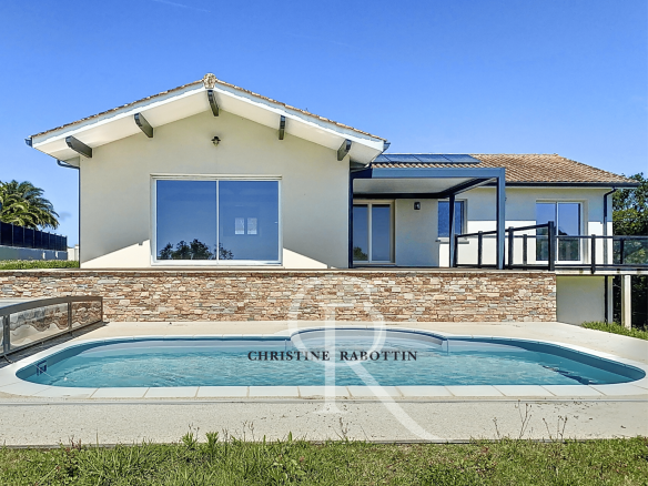 En exclusivité, maison contemporaine avec vue sur les montag