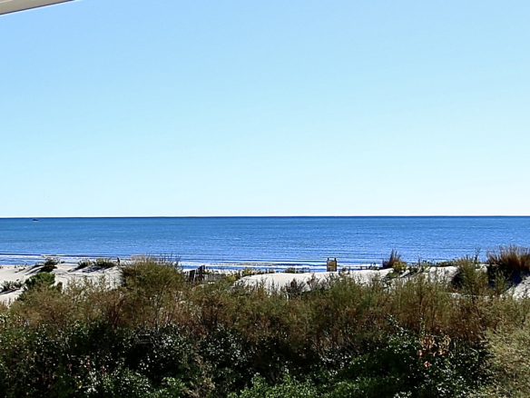 NOUVEAU, RARE, T4 contemporain de 100 m2 avec grande terrass