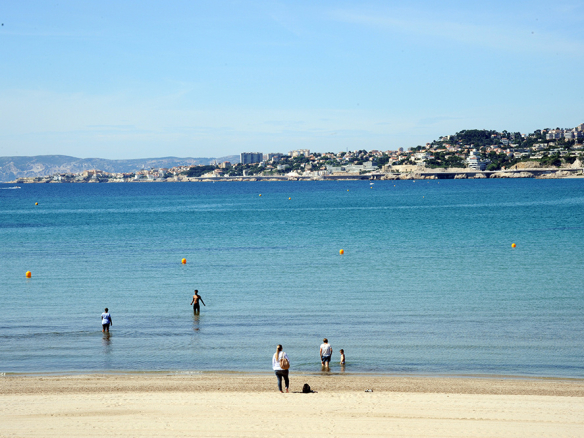 Marseille, Chapelle district, 8th arrondissement, 4-room apartment, top floor, 108 m²