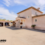 Saint-Cézaire-sur-Siagne Elegant Provençal villa with pi